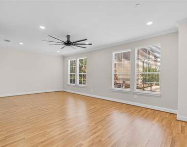 3001 Murworth Drive - Photo Thumbnail 3
