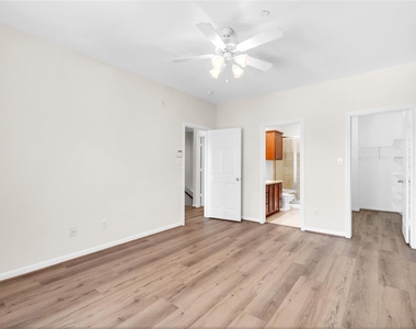 3001 Murworth Drive - Photo Thumbnail 16