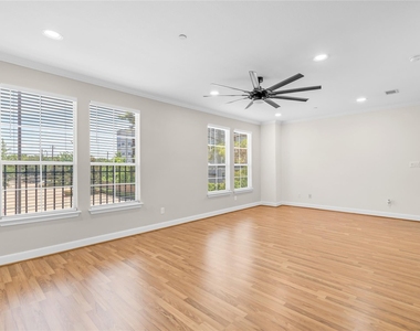 3001 Murworth Drive - Photo Thumbnail 7