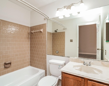 17263 Saturn Lane - Photo Thumbnail 11