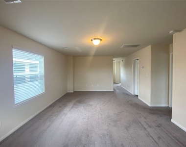 14296 Empanada Drive - Photo Thumbnail 6