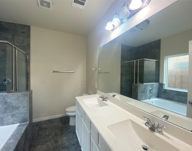 14296 Empanada Drive - Photo Thumbnail 5