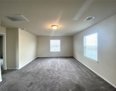 14296 Empanada Drive - Photo Thumbnail 7