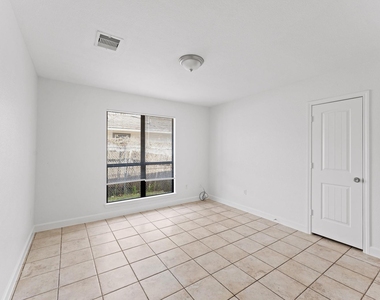 5326 Newkirk Lane - Photo Thumbnail 12