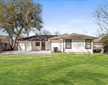 5326 Newkirk Lane - Photo Thumbnail 15