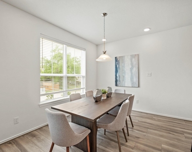 1408 Wycliffe Drive - Photo Thumbnail 6