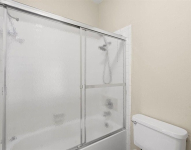 2025 Augusta Drive - Photo Thumbnail 24