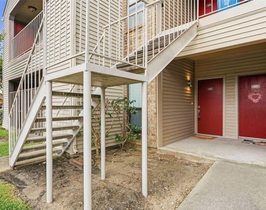 2025 Augusta Drive - Photo Thumbnail 1