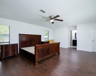 12826 Hill Dr - Photo Thumbnail 30