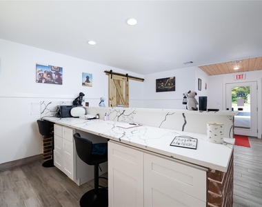 12826 Hill Dr - Photo Thumbnail 3