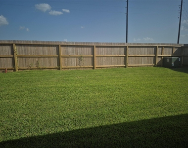 410 Dorion Lagoon Drive - Photo Thumbnail 3