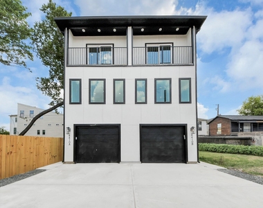 4410 Allen Street - Photo Thumbnail 1