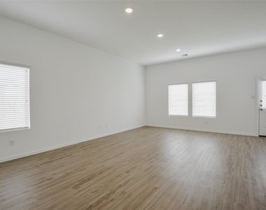 21811 Carpineti Lane - Photo Thumbnail 16