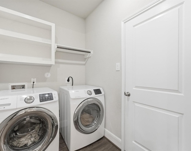 2539 Lilac Point Lane - Photo Thumbnail 20