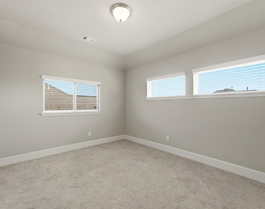 2539 Lilac Point Lane - Photo Thumbnail 19