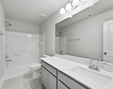 2539 Lilac Point Lane - Photo Thumbnail 17