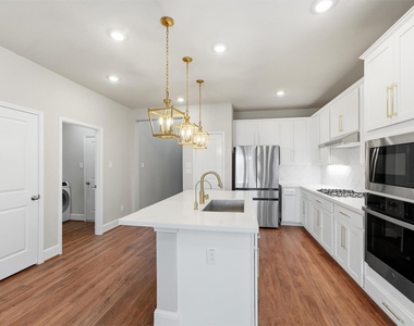 2539 Lilac Point Lane - Photo Thumbnail 6