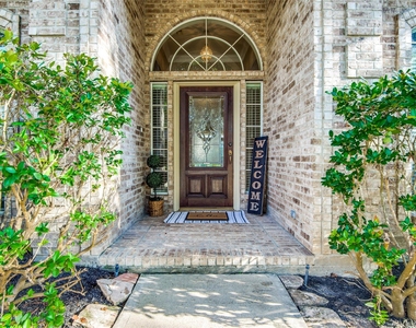 35 W Pines Drive - Photo Thumbnail 3