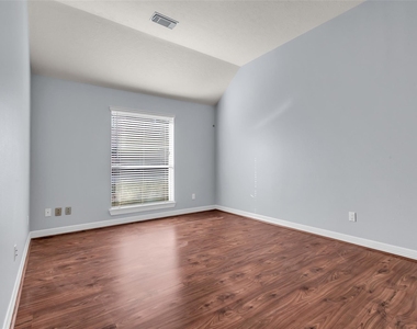 35 W Pines Drive - Photo Thumbnail 20