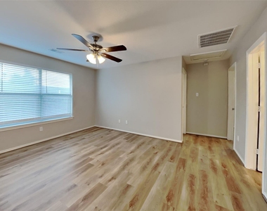 22076 Knights Cove Drive - Photo Thumbnail 20