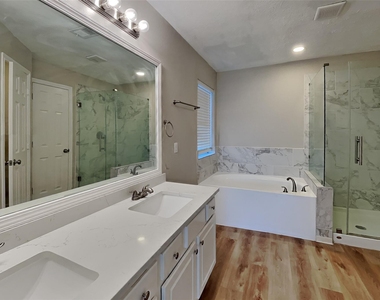 22076 Knights Cove Drive - Photo Thumbnail 10