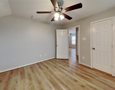 22076 Knights Cove Drive - Photo Thumbnail 13