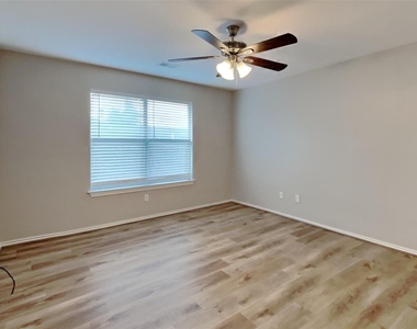 22076 Knights Cove Drive - Photo Thumbnail 21