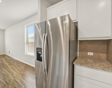 8506 Lagosta Lane - Photo Thumbnail 8