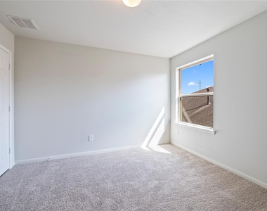632 Kickapoo Court - Photo Thumbnail 8