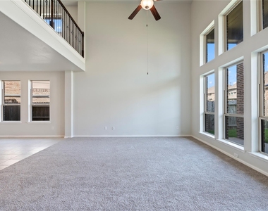 632 Kickapoo Court - Photo Thumbnail 5