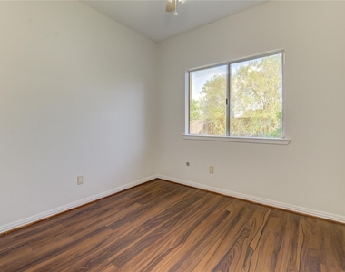 308 N Ranch House Road - Photo Thumbnail 17