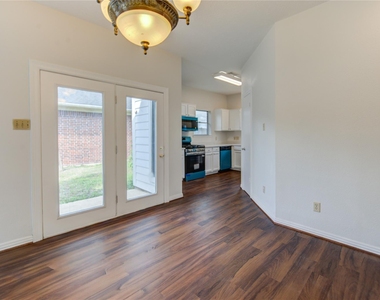308 N Ranch House Road - Photo Thumbnail 7