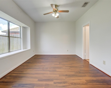 308 N Ranch House Road - Photo Thumbnail 12