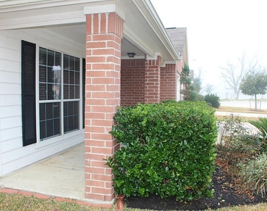 8331 Loetsch Ridge Way - Photo Thumbnail 2