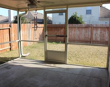 8331 Loetsch Ridge Way - Photo Thumbnail 16