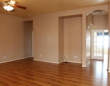 8331 Loetsch Ridge Way - Photo Thumbnail 7