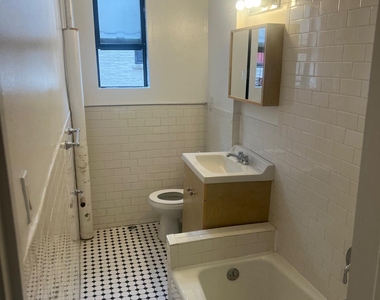West 188th Street - Photo Thumbnail 4