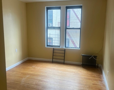 West 188th Street - Photo Thumbnail 1