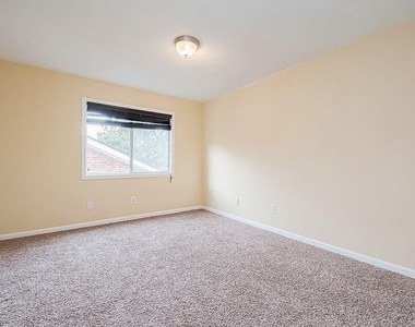 2039 Shorewood Lane - Photo Thumbnail 37