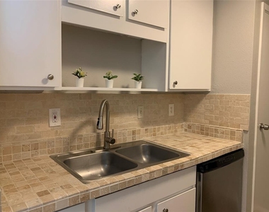 10049 Westpark Drive - Photo Thumbnail 13