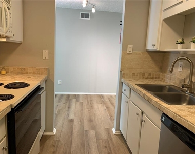 10049 Westpark Drive - Photo Thumbnail 17