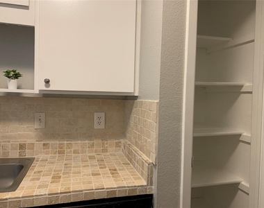 10049 Westpark Drive - Photo Thumbnail 14