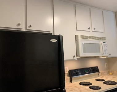 10049 Westpark Drive - Photo Thumbnail 16