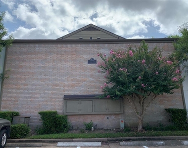 10049 Westpark Drive - Photo Thumbnail 36