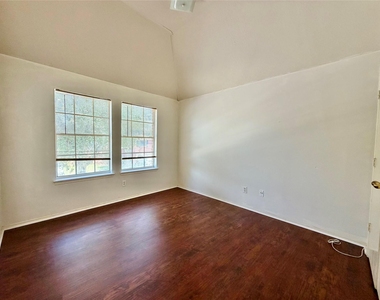 2305 Ames Street - Photo Thumbnail 21