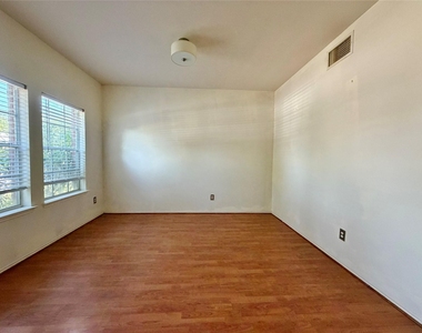 2305 Ames Street - Photo Thumbnail 13