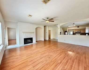 2305 Ames Street - Photo Thumbnail 2
