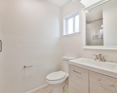 9719 Halkirk Street - Photo Thumbnail 17