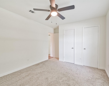 9719 Halkirk Street - Photo Thumbnail 21