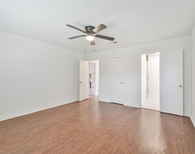 9719 Halkirk Street - Photo Thumbnail 16